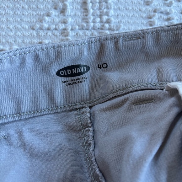 Old Navy men’s size 40 light gray flat front cargo shorts - Picture 5 of 7